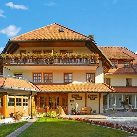 Wander- & Wellnesshotel Naegele Höchenschwand Exterior foto